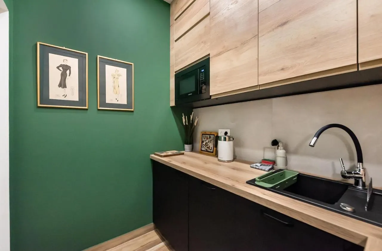 Arkadia Mezzanine Apartment Warsaw